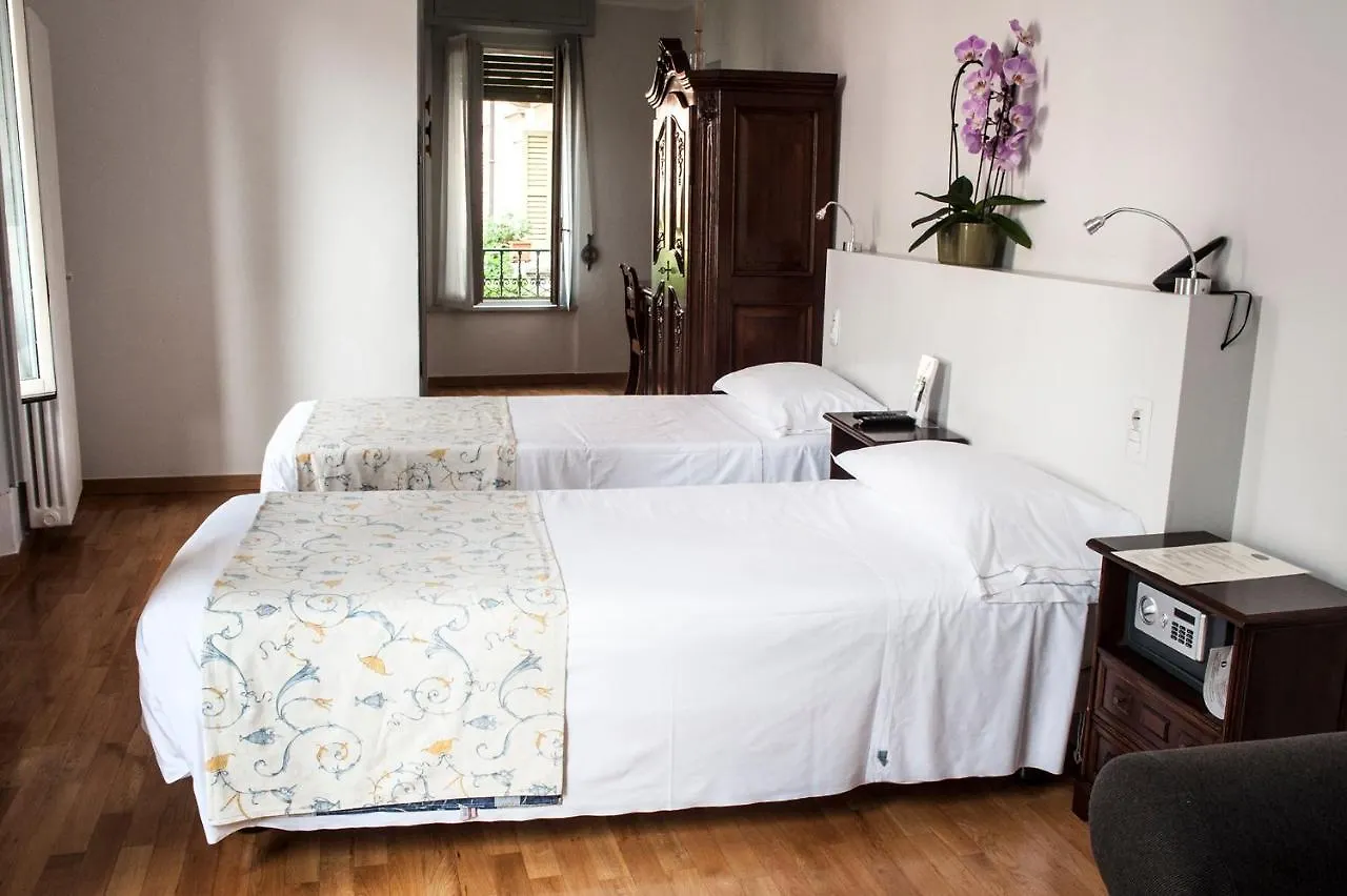 Albergo Bologna Varese 3*,  Italy